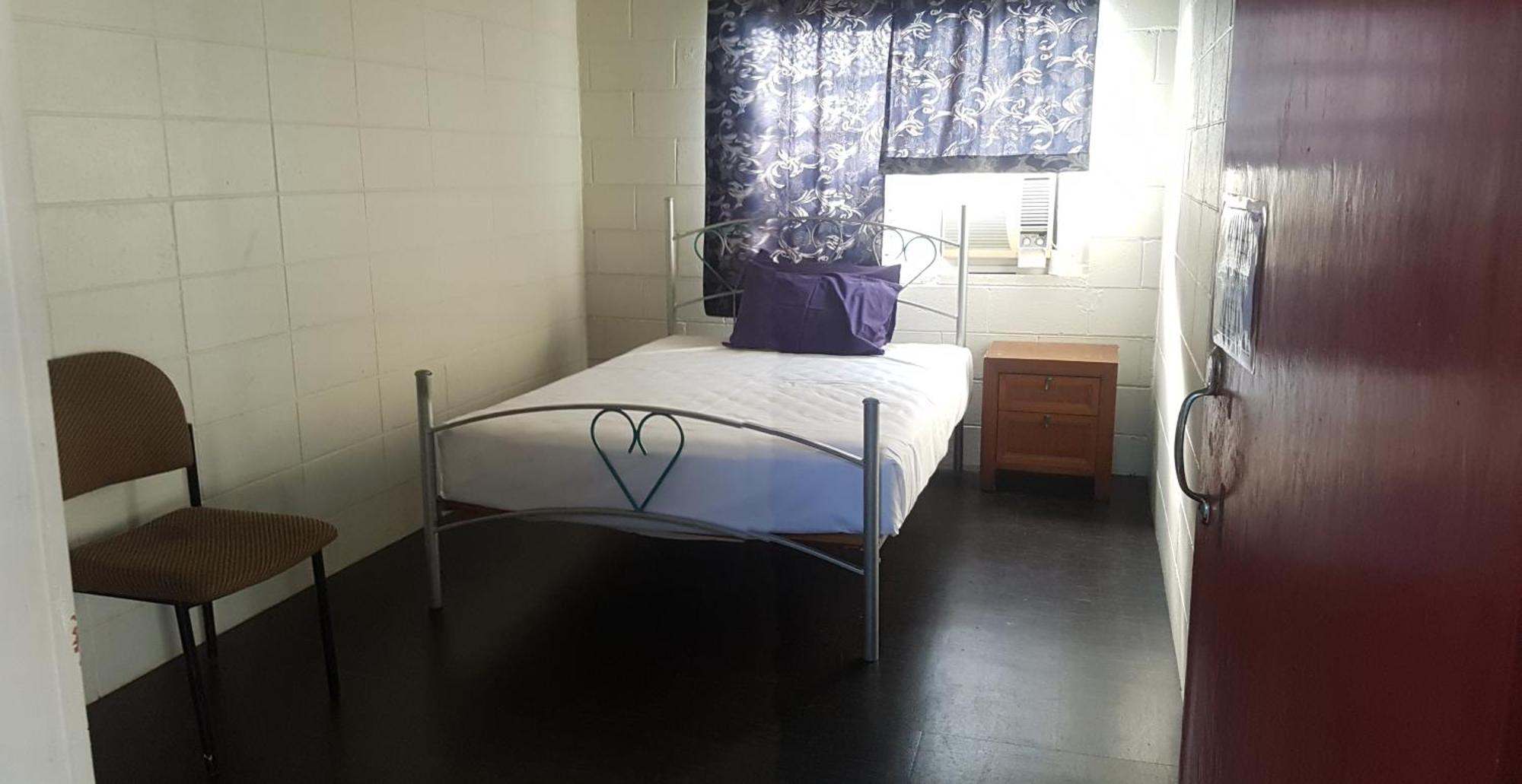 Asylum Cairns Share House Hostel Exterior photo